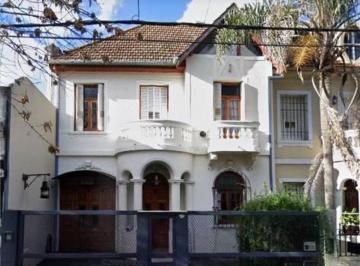 Local comercial · 247m² · 4 Ambientes · 2 Cocheras · Excelente Casa en Alquiler, en La Mejor Zona de Lomas de Nuñez