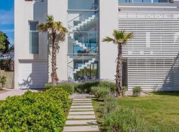 Casa · 400m² · 6 Ambientes · 3 Cocheras · Yemanja Arenas de José Ignacio