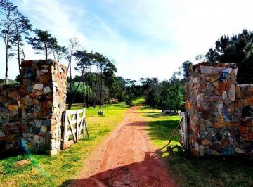 Campo · 80000m² · Quinta | a 10 Km de Ruta Intelbalneria