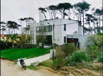 Casa · 4 Ambientes · 3 Dorm. | Montevideo