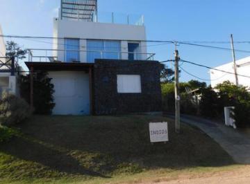Casa · 260m² · 4 Ambientes · 1 Cochera · 3 Dorm. | Ocean Stread