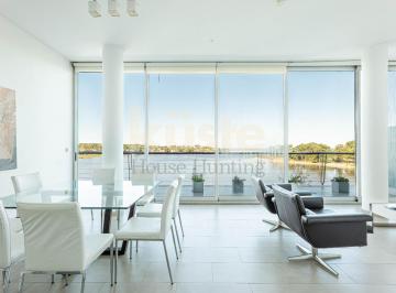 Departamento · 155m² · 4 Ambientes · 1 Cochera · Apartamento con Piscina de 3 Dorm.