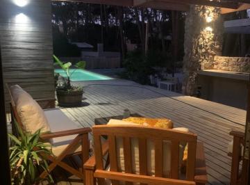 Casa · 130m² · 4 Ambientes · 1 Cochera · 3 Dorm. | Herschel