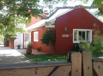 Casa · 360m² · 4 Ambientes · 1 Cochera · Casa - La Barra