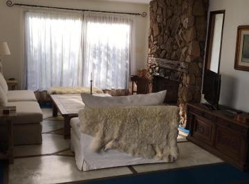 Casa · 150m² · 4 Ambientes · 1 Cochera · Casa - La Barra