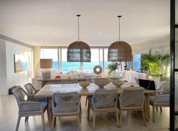 Departamento · 200m² · 6 Ambientes · Alquiler de 4 Dorm. en La Barra