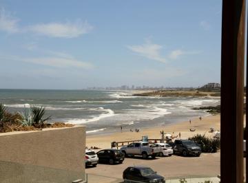 Departamento · 67m² · 2 Dormitorios · 1 Cochera · Departamento - La Barra