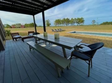 Casa · 185m² · 5 Ambientes · Casa en Venta en El Quijote La Barra – 4 Dorm., 5.000 m² de Terreno, Naturaleza y Privacidad