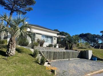 Casa · 230m² · 6 Ambientes · Casa - Pinar del Faro