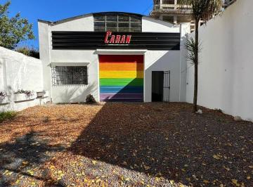 Bodega-Galpón · 170m² · 2 Ambientes · 10 Cocheras · Galpon - Lote - Terreno en La Plata con Oficina