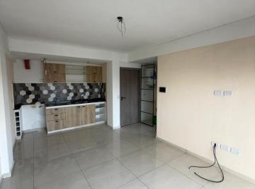 Departamento · 37m² · 2 Ambientes · 1 Cochera · Departamento en Alquiler - 2 Amb. con Cochera
