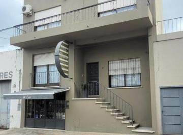Casa · 195m² · 6 Ambientes · 1 Cochera · Casa en Venta en Gualeguaychu
