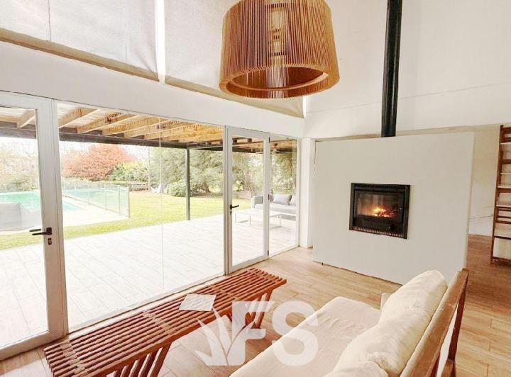 Casa · 200m² · 6 Ambientes