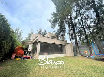 Casa · 120m² · 5 Ambientes · 2 Cocheras · Casa en Venta en Santa María de Los Olivos, Malvinas Argentinas, G. B. a. Zona Norte