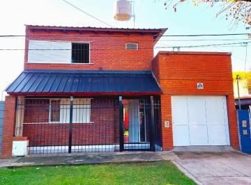 Casa · 110m² · 3 Ambientes · 1 Cochera · Huerta Grande 1500, 2 Dorm., Cochera, Patio, Terraza.