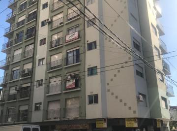 Departamento de 2 ambientes, Lanús · Apto Crédito 2 Amb Frente y Amplio Balcon