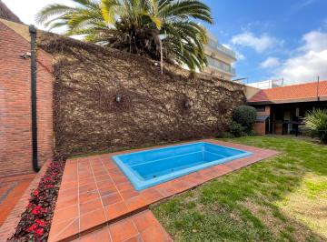 Casa de 5 ambientes, Villa Urquiza · Espectacular Casa con Jardin Pileta Quincho en Villa Urquiza