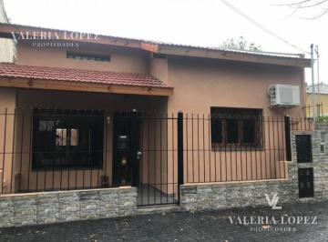 Casa · 84m² · 4 Ambientes · Valeria Lopez Propiedades - Divino PH en Martinez