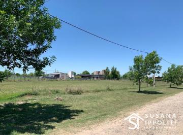 Terreno · 518m² · Lote en Venta de 518 m² con Orientación Oe en Roldán