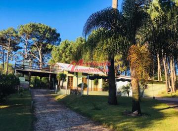 Foto1 · Casa de 4 Dorm. en Venta en Punta Ballena