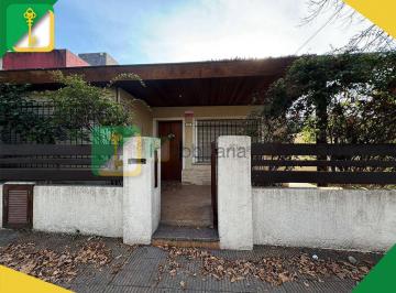 ALE-ALE-9815_2 · Venta - Casa 3 Dorm. - Villa Ballester