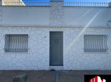 Casa · 195m² · 3 Ambientes · Propiedad a Refaccionar
