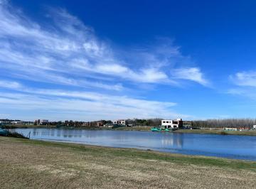 Terreno · 636m² · Excelente Lote Al Agua en Barrio Santa Ana Villanueva Tigre