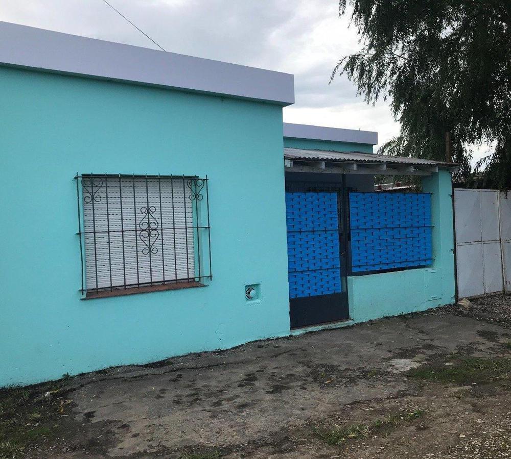 Casa 3 dorm, 104m² con cochera — Batán