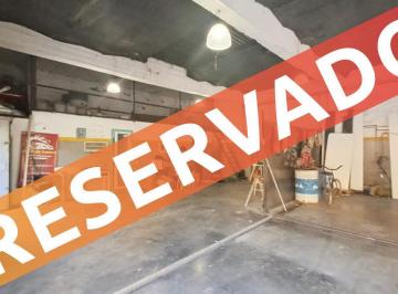 Bodega-Galpón · 238m² · 4 Ambientes · 2 Cocheras · Venta Casa C/galpon 238 m² Lanús Oeste