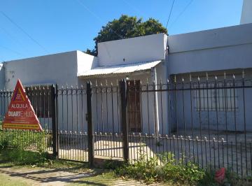 DEH-DEH-336_2 · Oportunidad! Casa en Buena Ubicación Cercana a La Estación