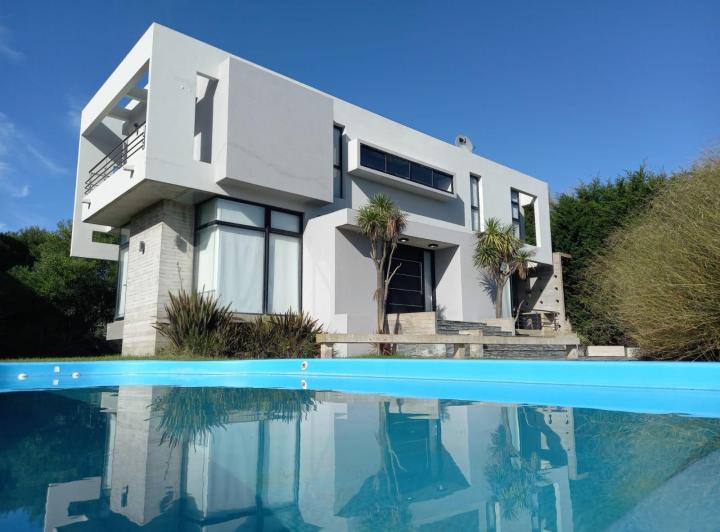 Casa · 238m² · 5 Ambientes