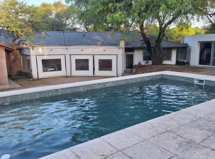 Casa · 450m² · 4 Ambientes