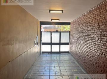 Edificio · 600m² · 2 Cocheras · Edificio de Departamentos y Consultorios