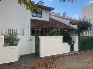 Casa · 205m² · 6 Ambientes · 2 Cocheras · Casa en Venta en La Plata - Dacal Bienes Raíces