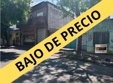 Bodega-Galpón · 400m² · 4 Ambientes · 4 Cocheras · Galpon 400 m Terreno 400 m - Lote 800 m - Venezuela 4900 - V. Martelli - Vende