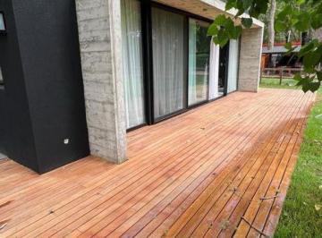 Casa de 3 ambientes, Costa del Este · Casa en Venta de 2 Dorm. C/ Cochera en Costa del Este