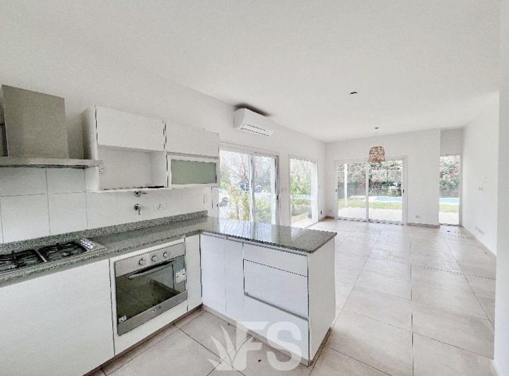 Casa · 192m² · 5 Ambientes