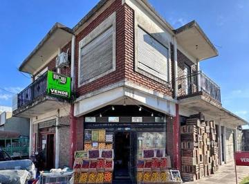 Local comercial · 120m² · 3 Ambientes · Locales + Departamento 3 Ambientes - Merlo Norte