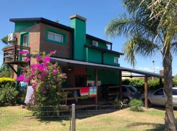 Casa · 80m² · 4 Ambientes · Casas en Venta en Santa Rosa de Calchines