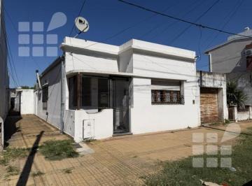 Casa · 75m² · 3 Ambientes · PH - La Plata