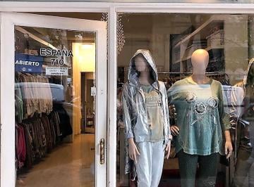 Local comercial · 21m² · 1 Ambiente · Venta Local Centro Rosario. Muy Buena Renta.