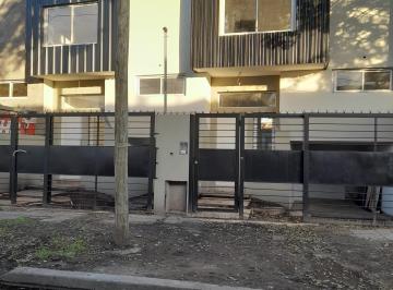Casa de 3 ambientes, Morón · Venta: Duplex a Estrenar. Castelar Norte.