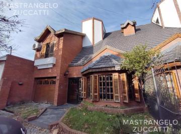 Casa · 175m² · 5 Ambientes · 1 Cochera · Serrano 55 - Banfield Este