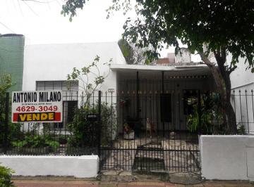 Casa de 3 ambientes, Morón · Casa Americana Tres Amb. con Cochera y Patio