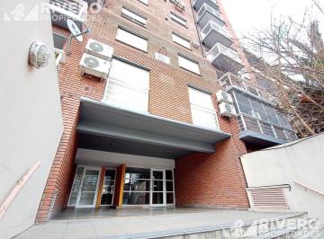 Oficina comercial · 129m² · 6 Ambientes · Oficina en Venta en Moron Sur - Excelente Ubicacion