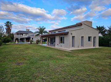 Casa Venta 1200m² de 3 ambientes · Dueño Vende - Propiedad en Barrio Cerrado