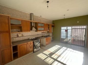 BET-BET-9427_2 · Venta - Casa 2 Ambientes.