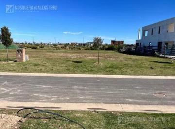 Terreno · 800m² · Terreno en Venta - Costas, Puertos del Lago