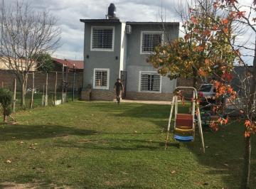 Casa de 4 ambientes, Florencio Varela · Casa 2 Plantas. B° 5 de Enero. Fcio. Varela