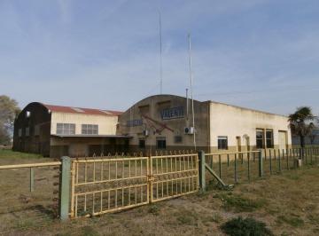 FAE-FAE-592_2 · Venta o Alquiler de Amplio Galpón